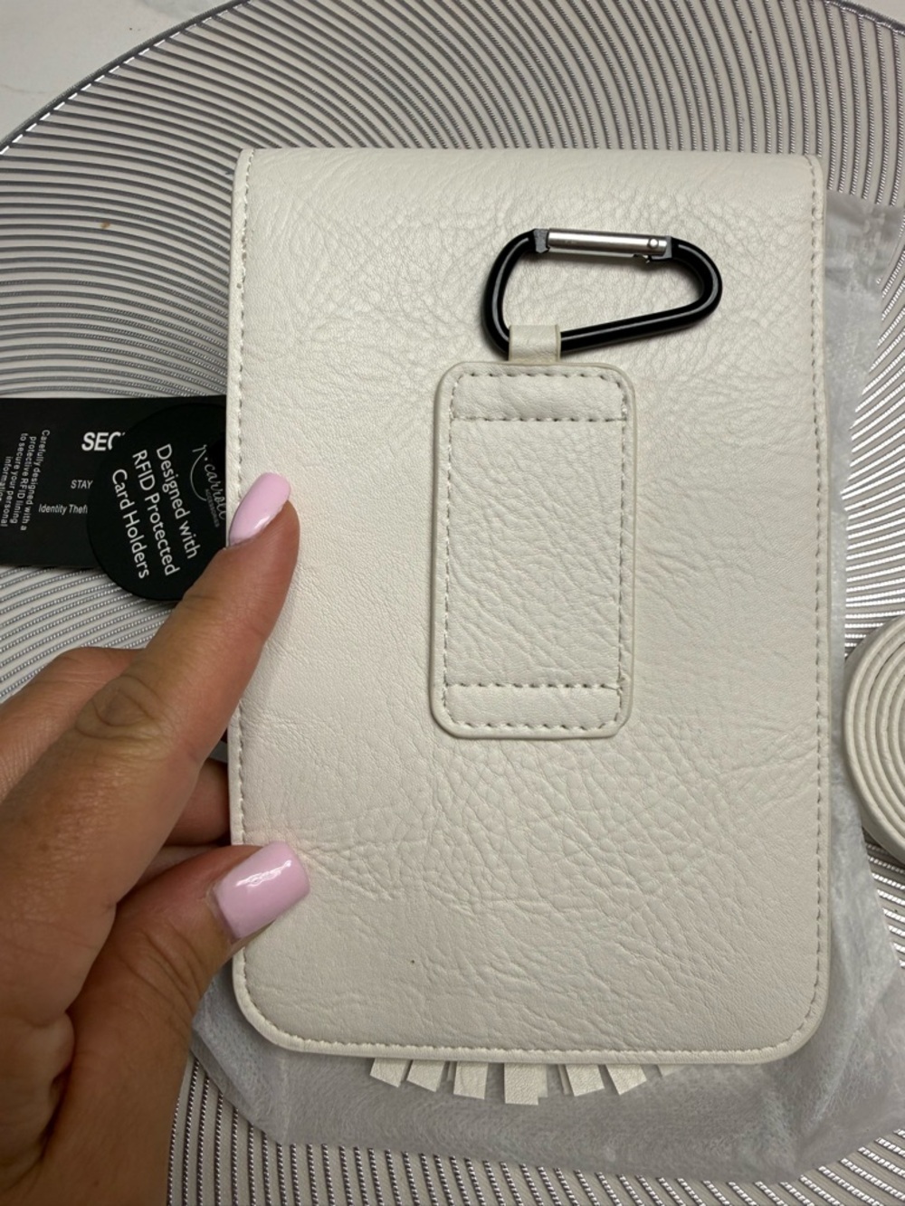 Crossbody phone or essential White Tassel Bag - 2 compartments, card slots RFID - Picture 5 of 9